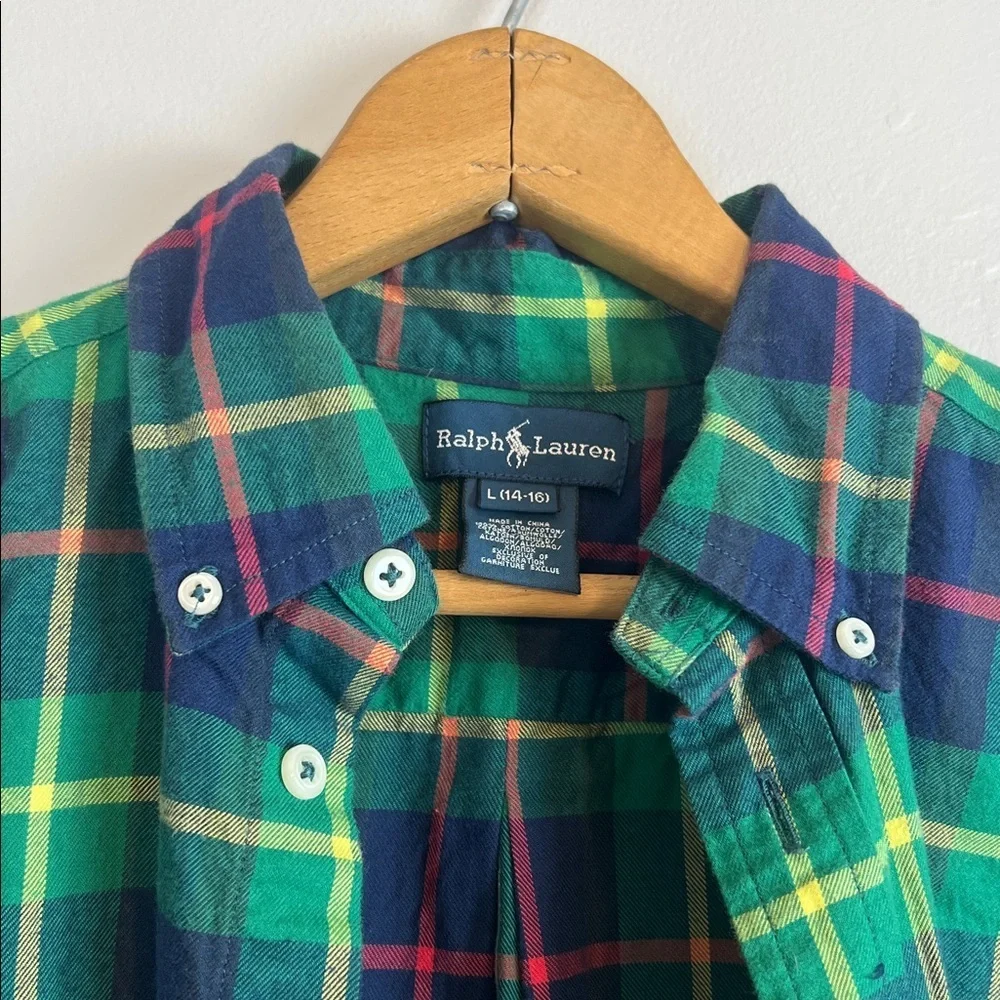 Ralph Lauren boy’s button up oxford plaid size large (14/16)